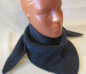 Бактус спицами со средней линией (схема и описание)